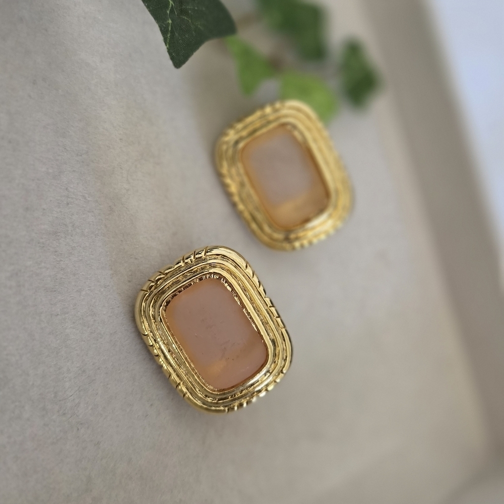 Vintage Gold with Frosted Peach Stone Rectangle Clip On Earrings